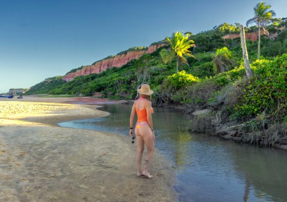 Equilibrio perfecto entre cercanía y naturaleza pura en la Playa Pitinga