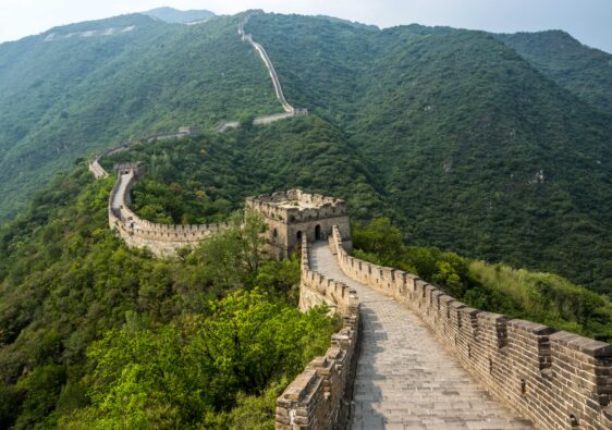 Sección de la Gran Muralla China casi desierta en Mutianyu