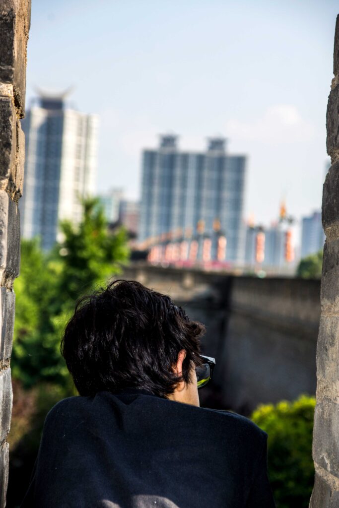 Osofete disfrutando de la vista sobre uno de los minaretes de la muralla de Xi'an