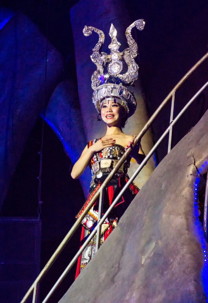 En cada ciudad hay espectáculos culturales de gran calidad, como el festival de canto y destrezas de los estudiantes en Guilin